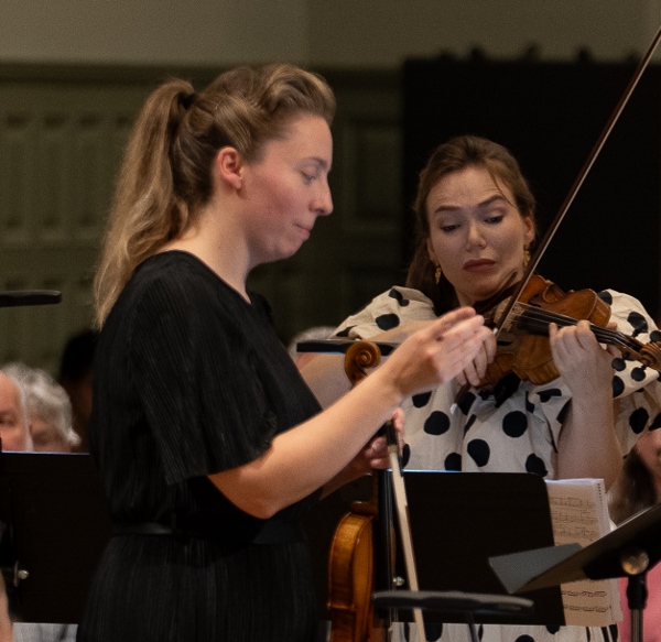 Caroline Pether directing Manchester Camerata cr Rebecca Everett