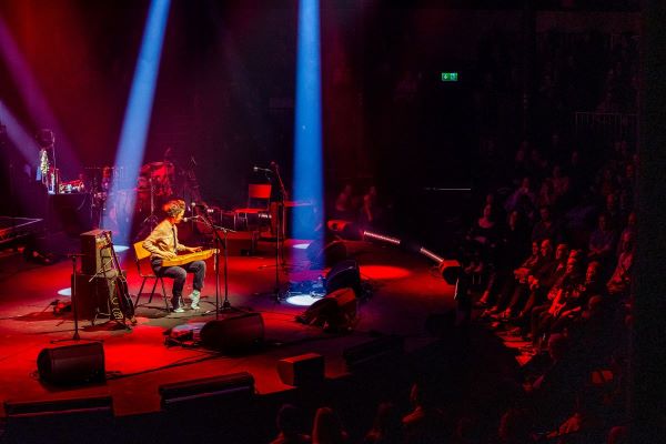 This Is The Kit's Kate Stables performs A Case Of You