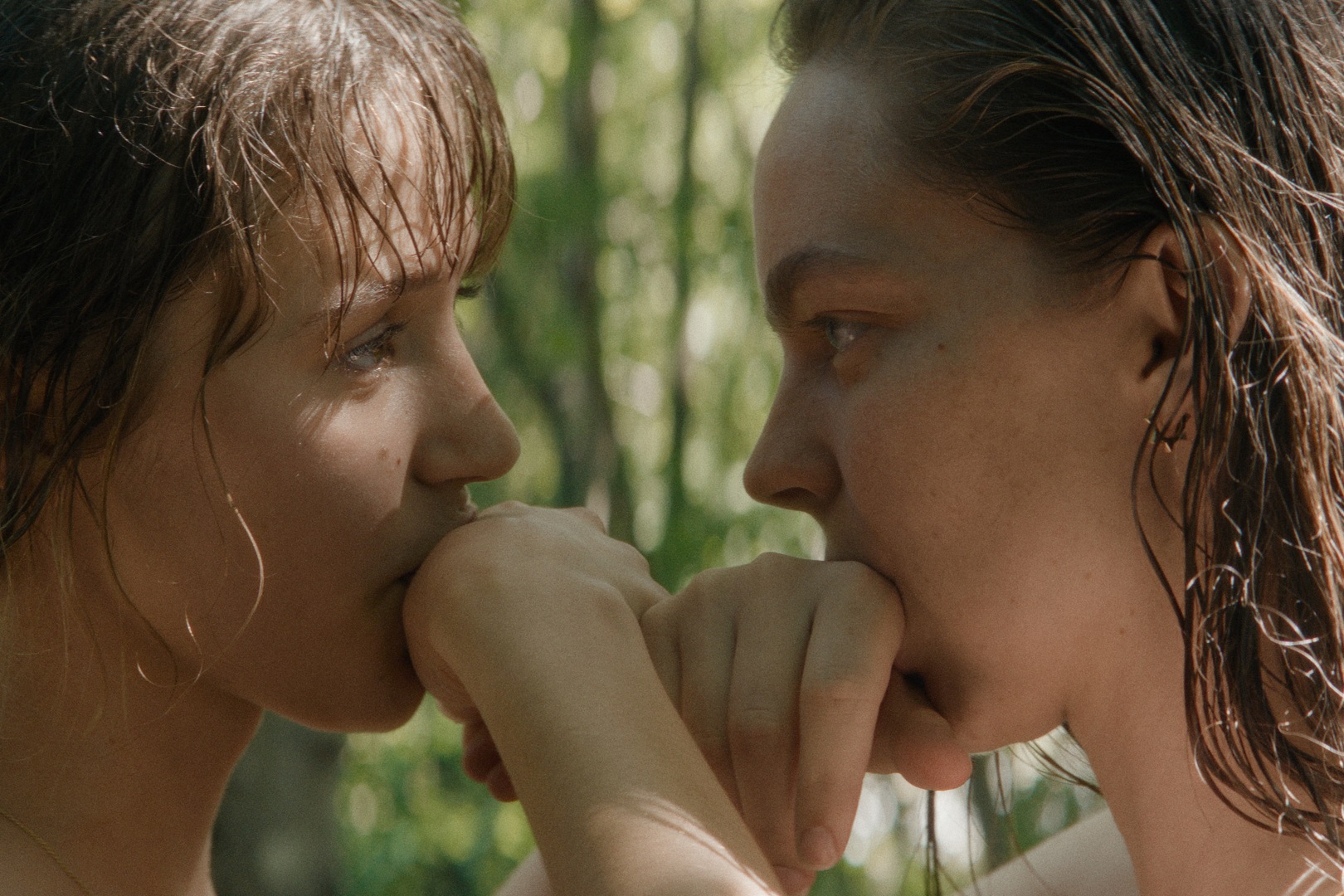 Jara Sofija Ostan and Mina Sjavger in Little Trouble Girls