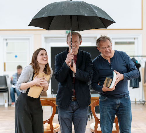 Liz White, Andrew Havill and Hugh Bonneville rehearse SHADOWLANDS (c) Manuel Harlan