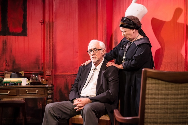 Tony Wredden as Jerome and Nicky Goldie as Flora © Scott Rylander