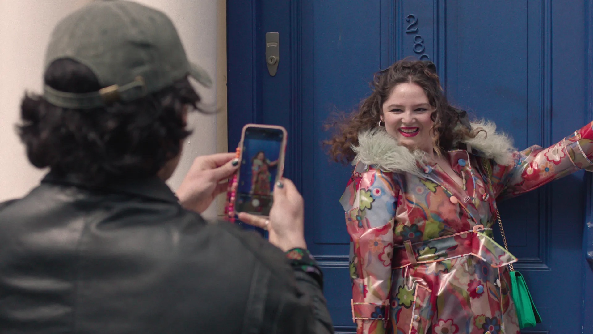 Will Sharpe as Felix, Megan Stalter as Jessica in Too MUch