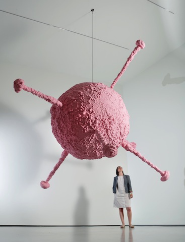 Franz West, Epiphanias an Stühlen, 2011; Courtesy Galerie Eva Presenhuber, Zürich & Franz West; © Gabriel Szabo