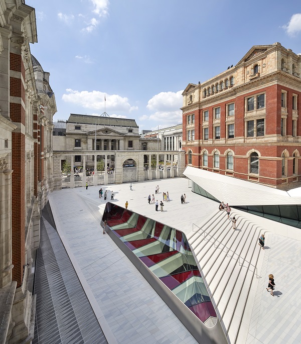 The Sackler Courtyard ©Hufton+Crow