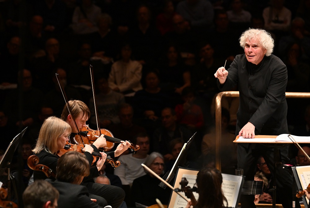 Rsttle and the LSO