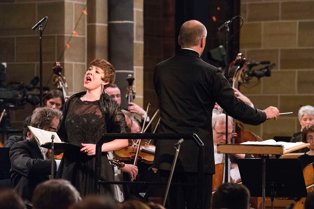 Valentina Farcas in Ein Deutsches Requiem
