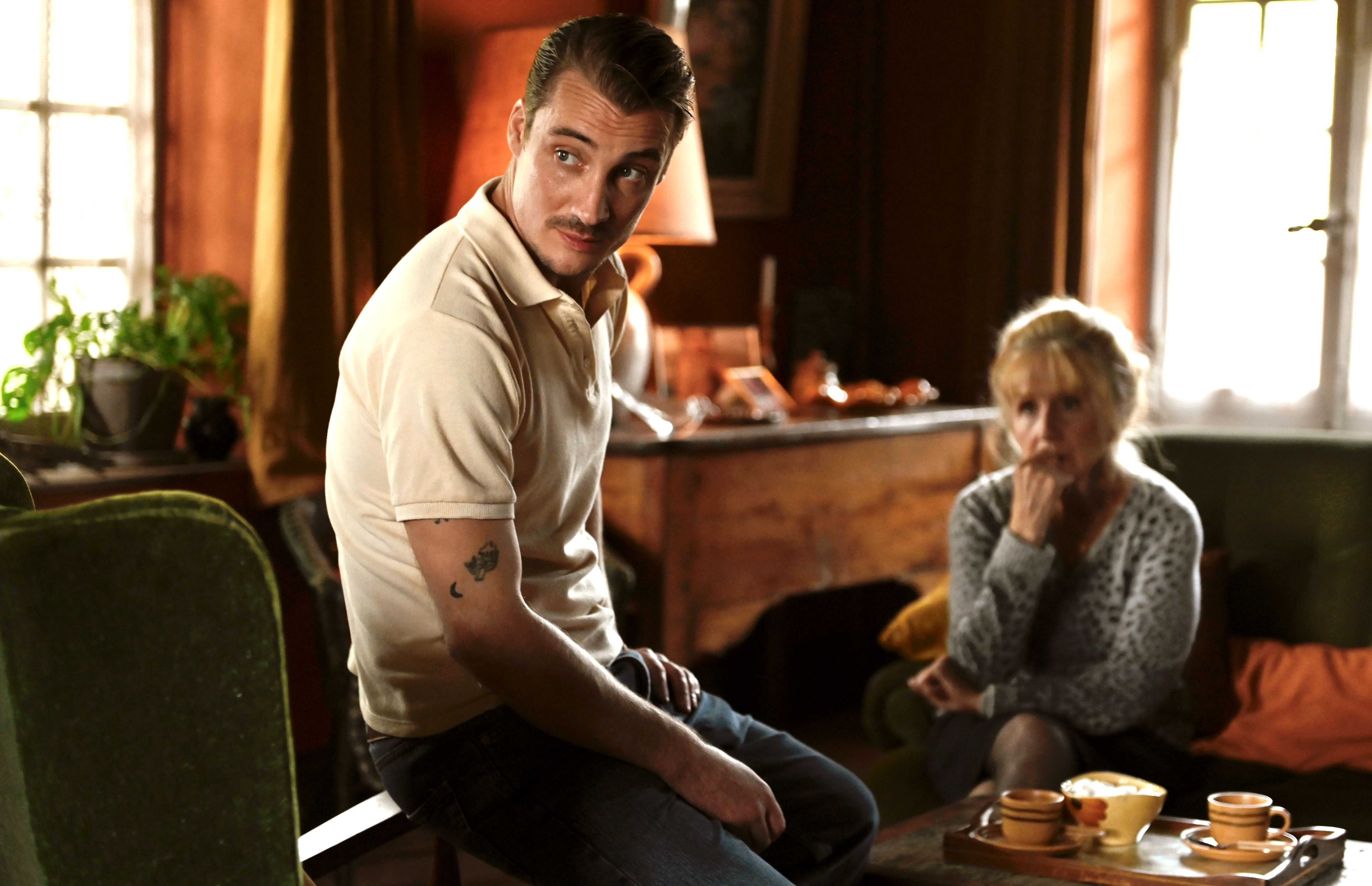 Pierre Lottin as Vincent in When Autumn Falls