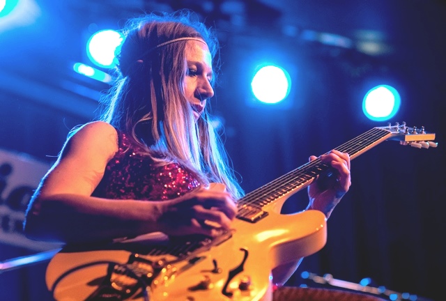 Hedvig Mollestad, Victoria, Oslo, 1 December 2018 03, © Julia Naglestad