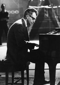 b-w_Dave_piano_trim