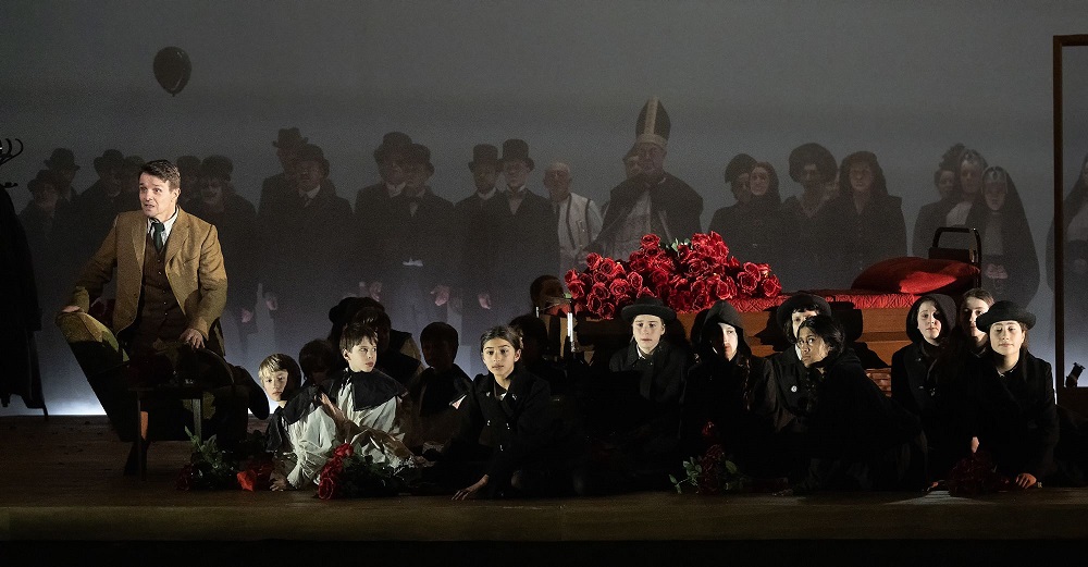Scene from ENO's The Dead City