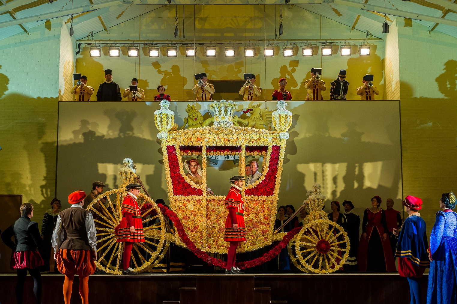 The end of Act One  Scene One in Richard Jones's Royal Opera production of Gloriana